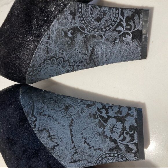 ZINC Sz 9 Velvet Brocade 4” Heels Funky Decorated Heel Peep Toe Shoes - Picture 7 of 13